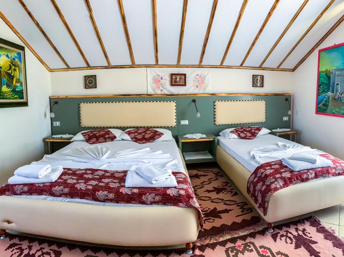 Oda'S Room Sarande Bagian luar foto