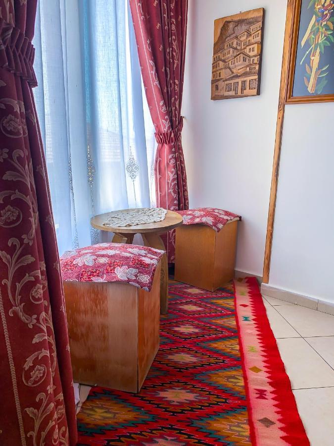 Oda'S Room Sarande Bagian luar foto